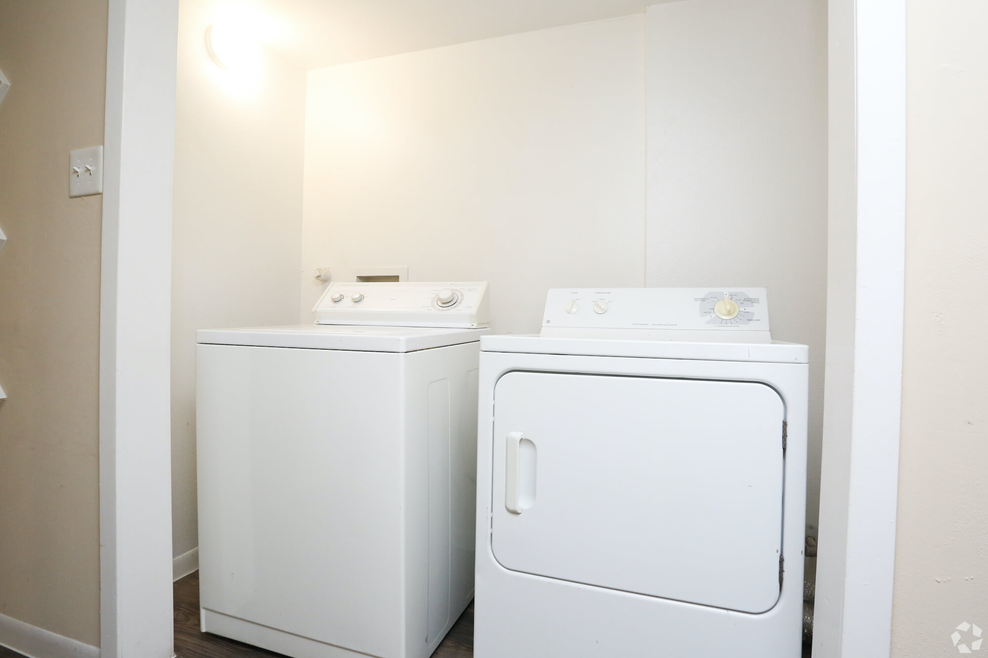 Washer and dryer at The Metropolis Apartments